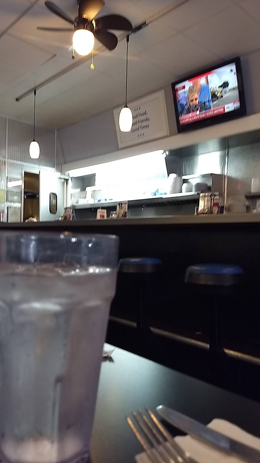 Fuel Your Body Cafe | restaurant | 196 W Old Country Rd, Hicksville, NY 11801, USA | 5169333835 OR +1 516-933-3835