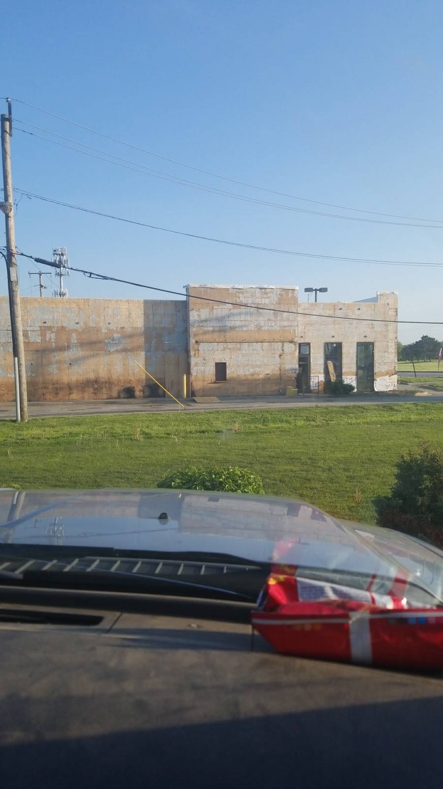 Arbys | restaurant | 207 S Halsted St, Chicago Heights, IL 60411, USA | 8005992729 OR +1 800-599-2729