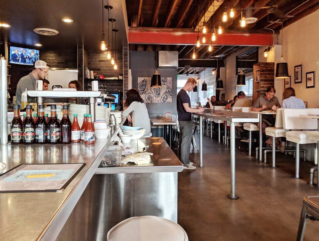 Fish N Beer | restaurant | 3510 Larimer St, Denver, CO 80205, USA | 3032483497 OR +1 303-248-3497