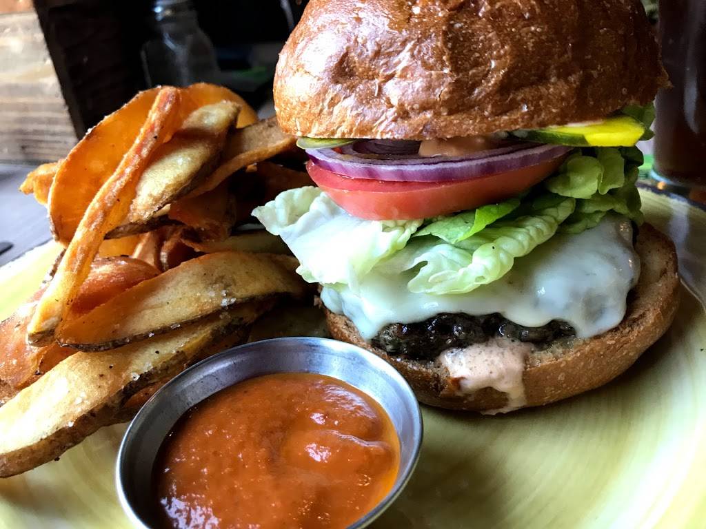 Old Camp Bar & Grill | restaurant | 28951 Los Alisos Blvd, Mission Viejo, CA 92692, USA | 9497165921 OR +1 949-716-5921