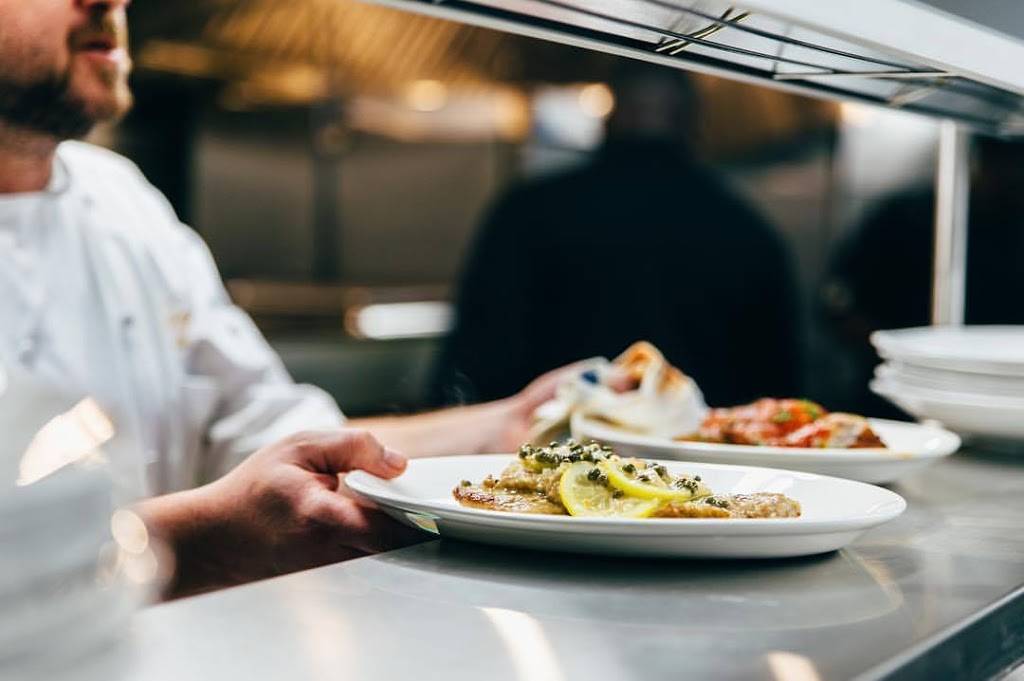 Rizzutos Ristorante & Chop House | restaurant | 6262 Fleur De Lis Dr, New Orleans, LA 70124, USA | 5043001804 OR +1 504-300-1804