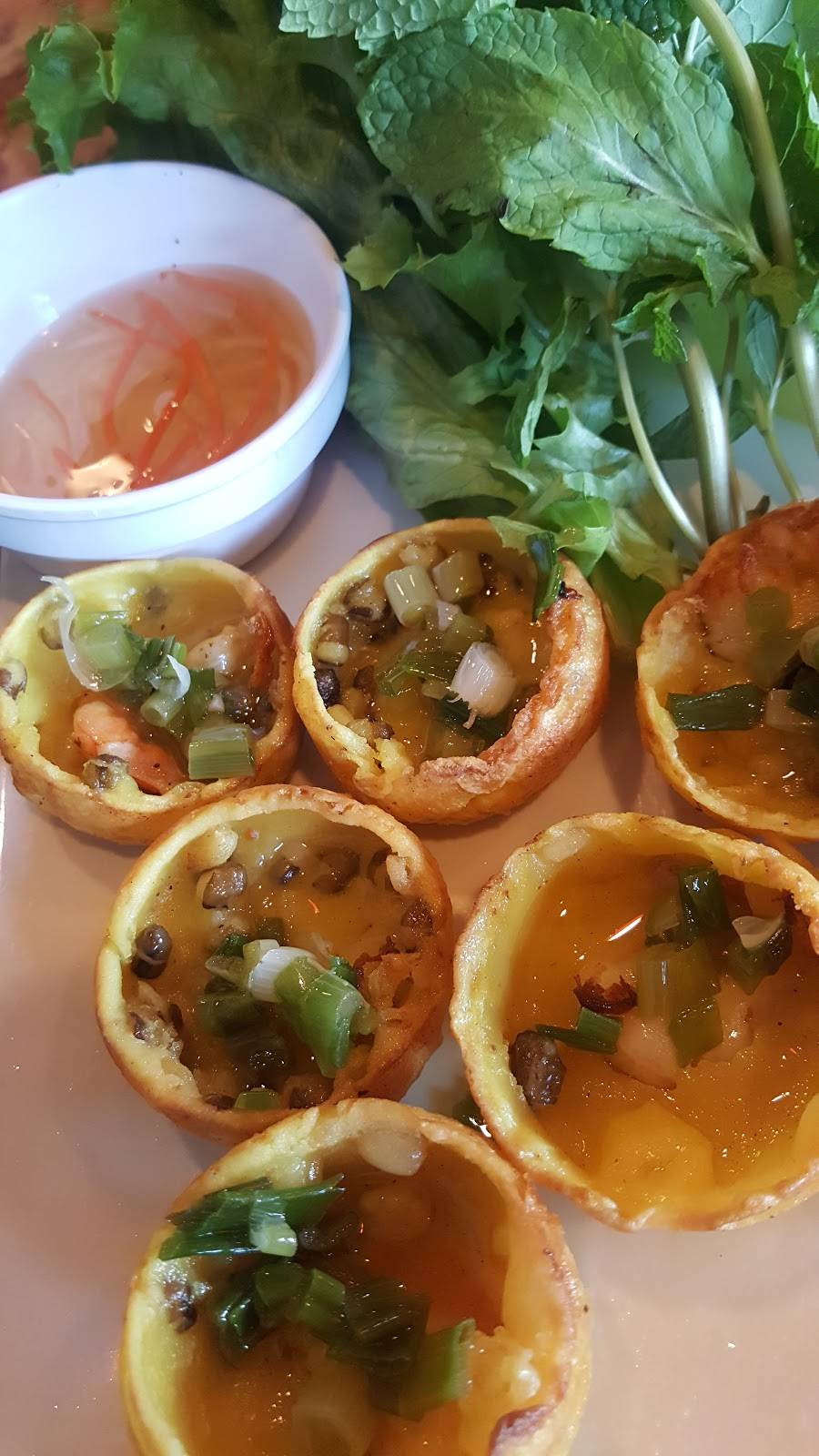 Huong Que HQ Dining | restaurant | 3005 Silver Creek Rd #152, San Jose, CA 95121, USA | 4085320430 OR +1 408-532-0430