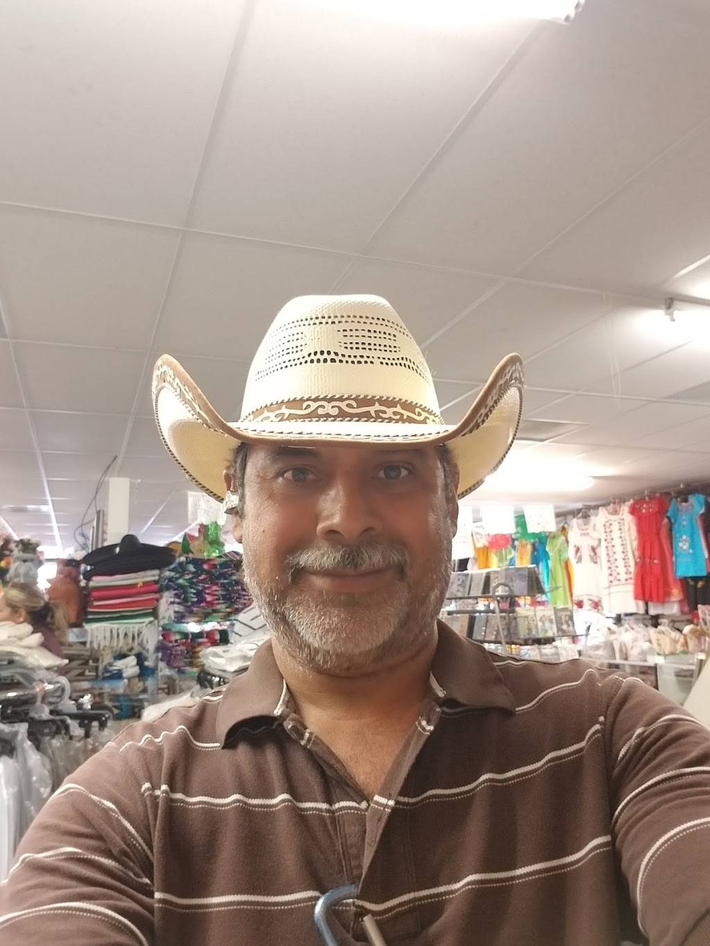 Azteca Disco | restaurant | 4770 Franklin Blvd, Sacramento, CA 95820, USA | 9164004931 OR +1 916-400-4931