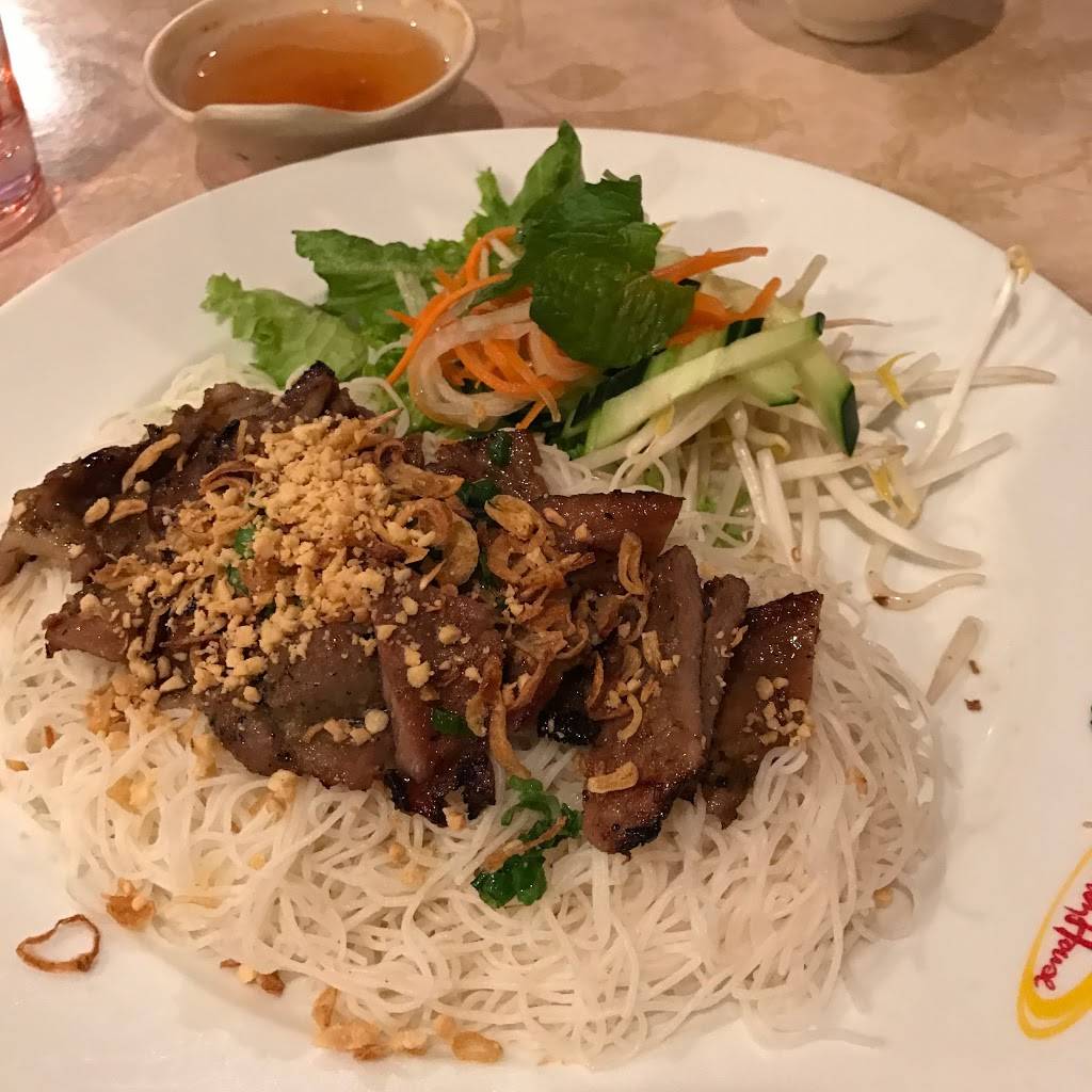 South Vietnam House | restaurant | 1623 Carl D. Silver Parkway, Fredericksburg, VA 22401, USA | 5405482275 OR +1 540-548-2275