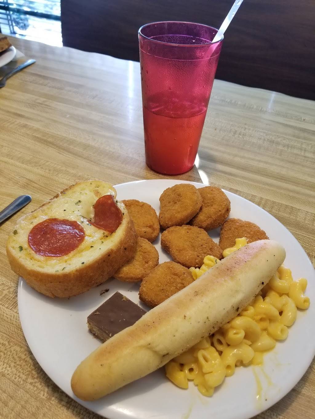 Petes Pizza | restaurant | 1230 N Knowles Ave, New Richmond, WI 54017, USA | 7152462633 OR +1 715-246-2633