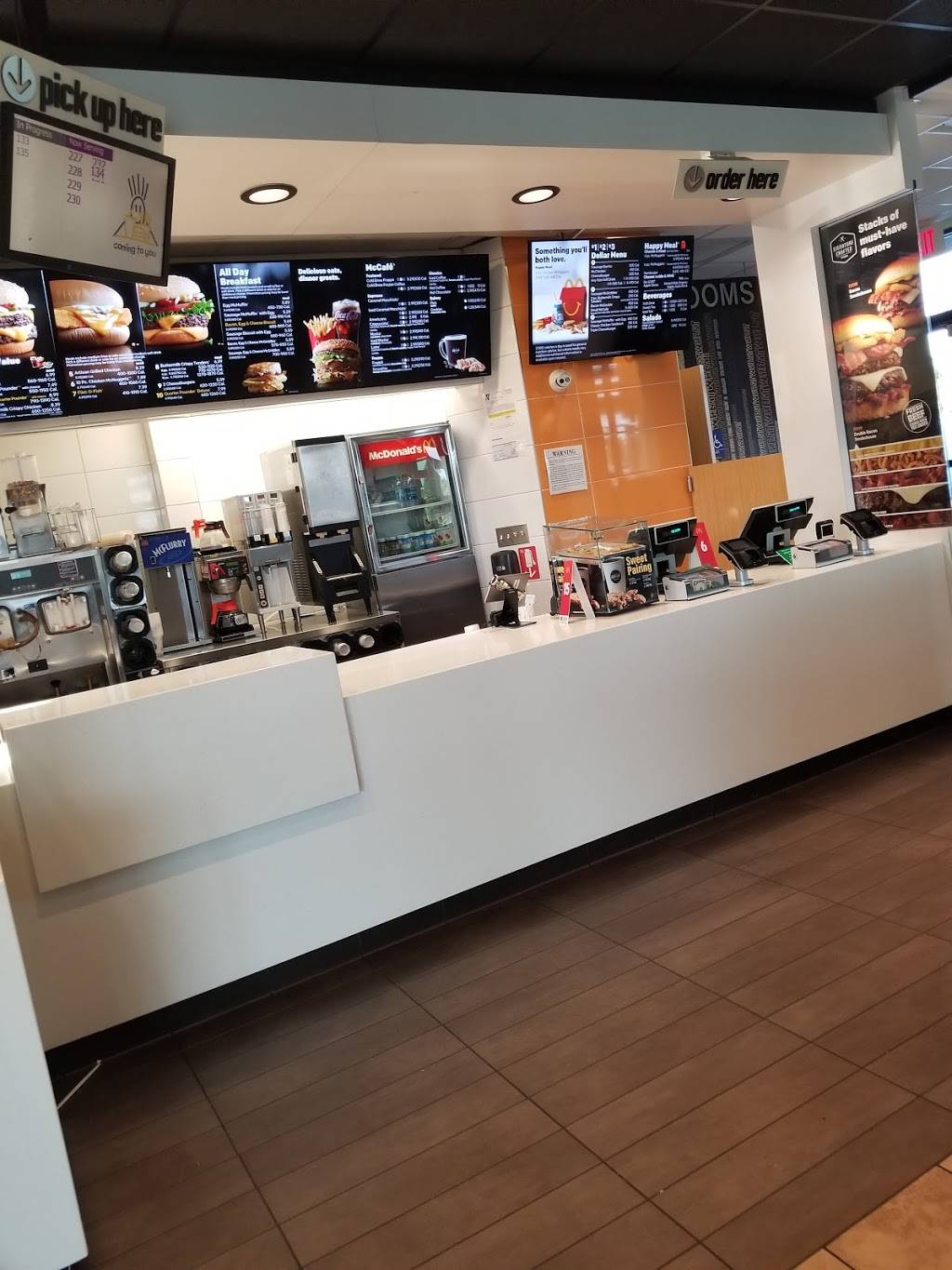 McDonalds | cafe | 6411 Oakdale Rd, Riverbank, CA 95367, USA | 2098693552 OR +1 209-869-3552