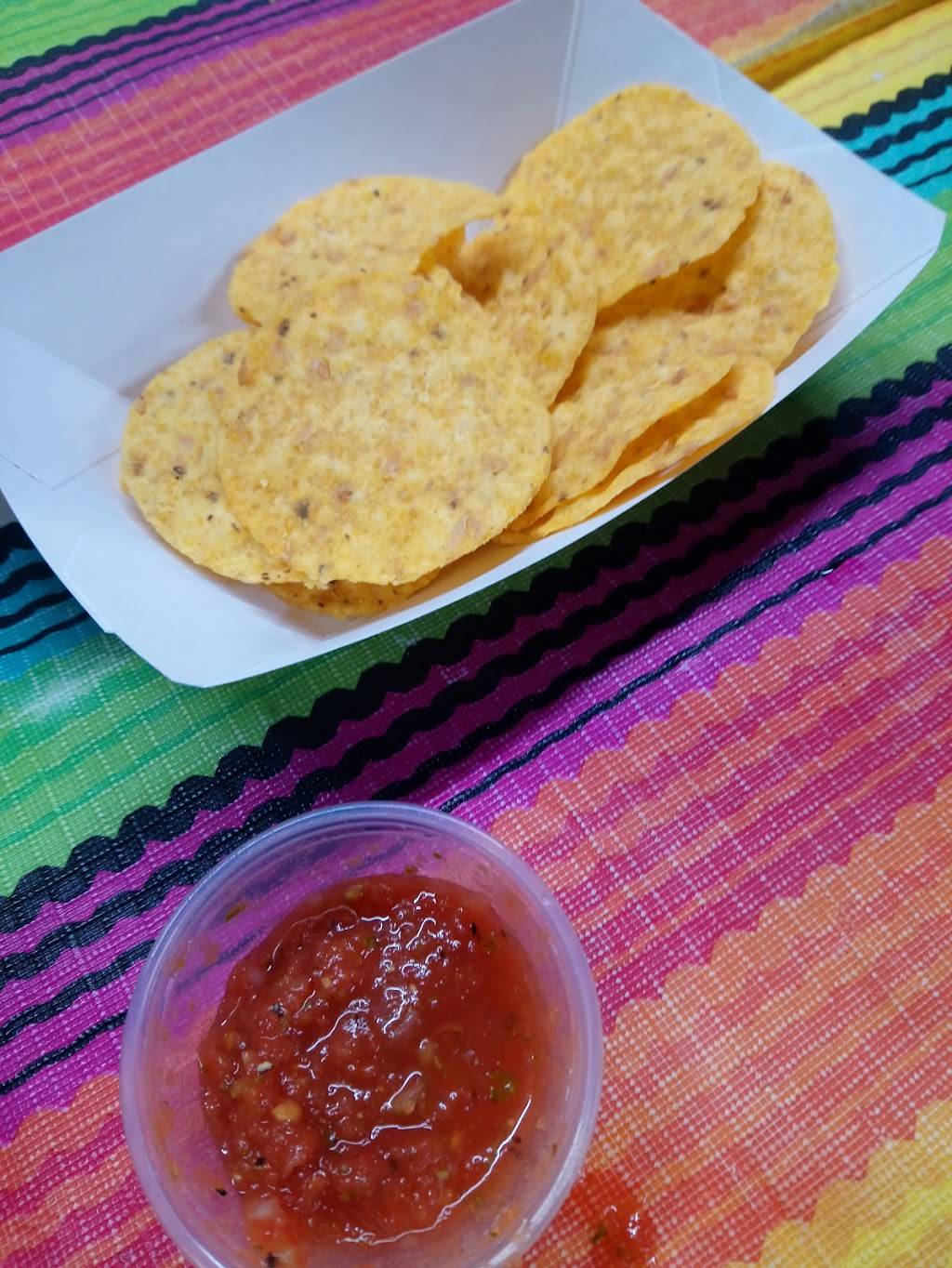 The Lunchbox Cafe/La Lonchera | restaurant | 4261 Southwest Blvd, Tulsa, OK 74107, USA | 9184457292 OR +1 918-445-7292