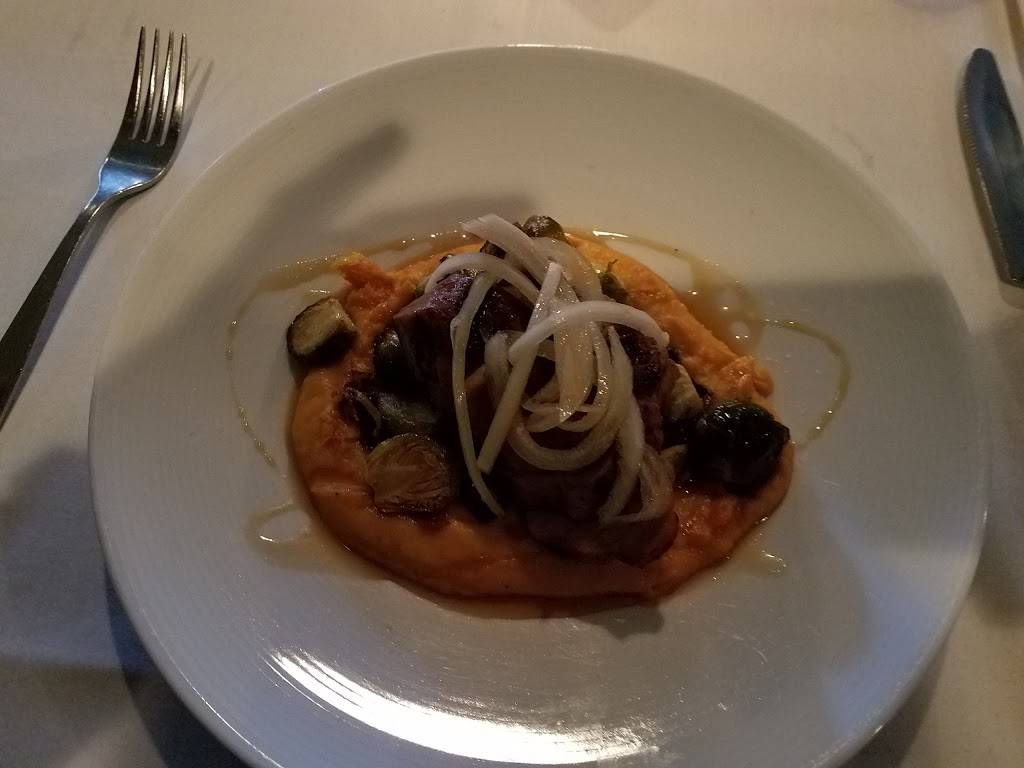 Table 5 | restaurant | 126 E Main St, Northville, MI 48167, USA | 2483056555 OR +1 248-305-6555