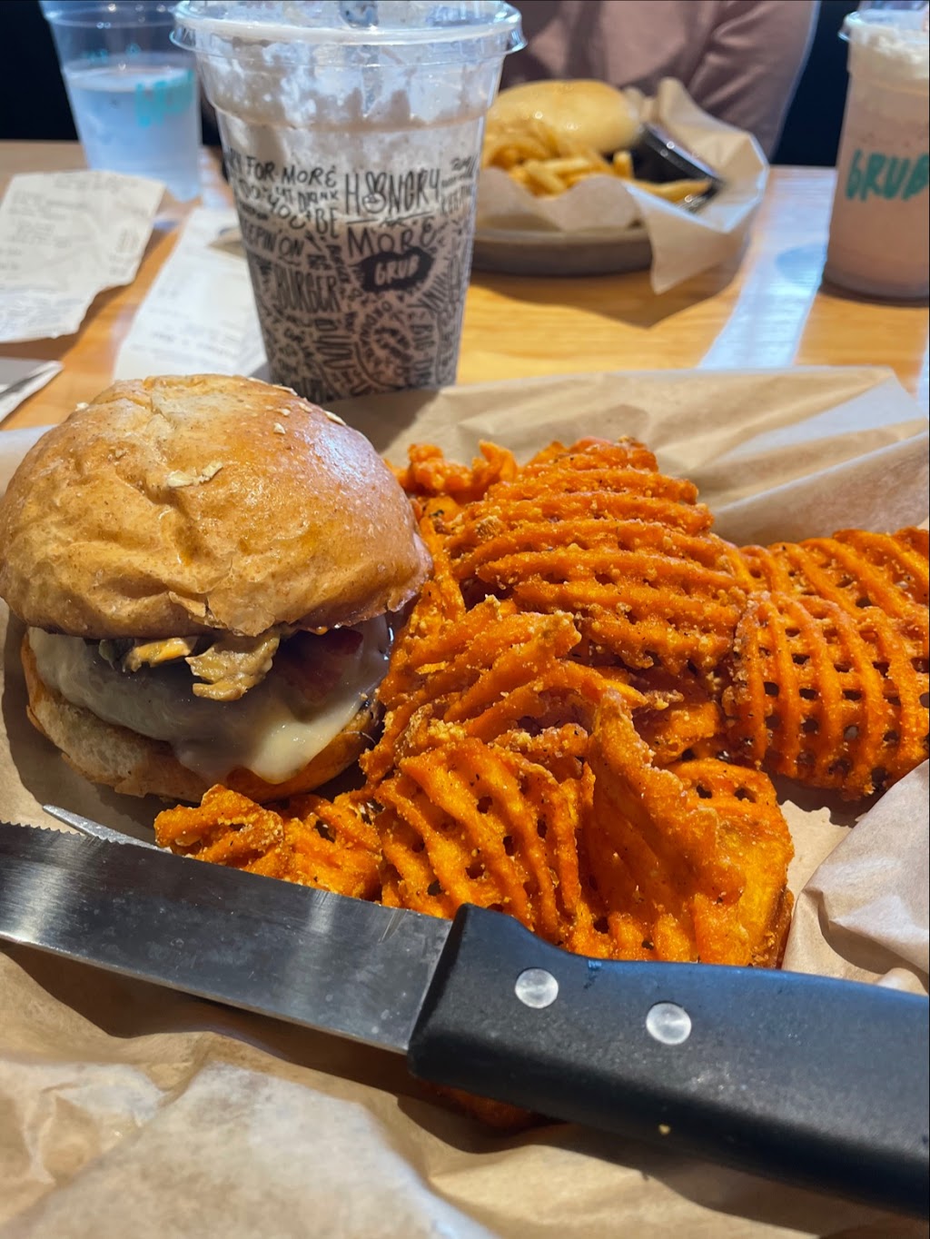 Grub Burger Bar | restaurant | 3425 Thomasville Rd Suite 21, Tallahassee, FL 32309, USA | 8505586116 OR +1 850-558-6116