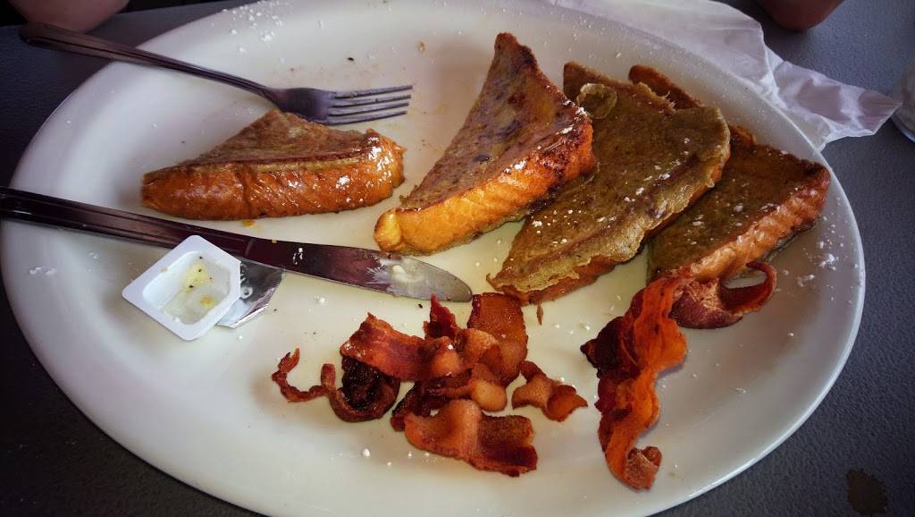 Sans Souci Bar | restaurant | 3057 S Channel Dr, Harsens Island, MI 48028, USA | 8107489798 OR +1 810-748-9798