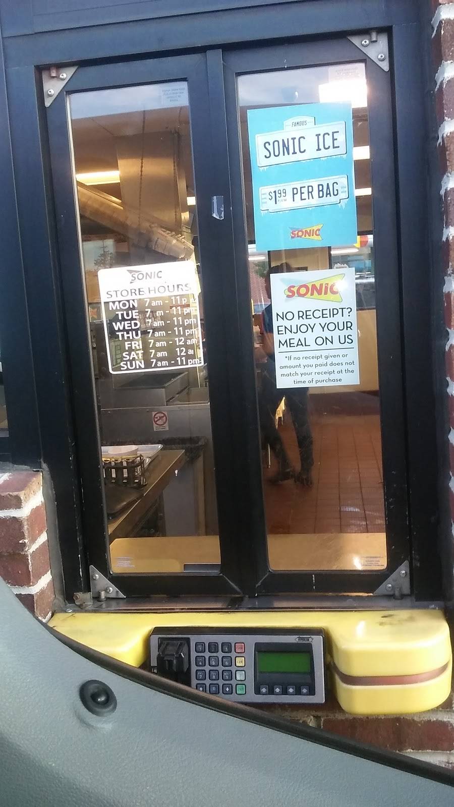 Sonic Drive-In | restaurant | 2846 Stelzer Rd, Columbus, OH 43219, USA | 6145325738 OR +1 614-532-5738