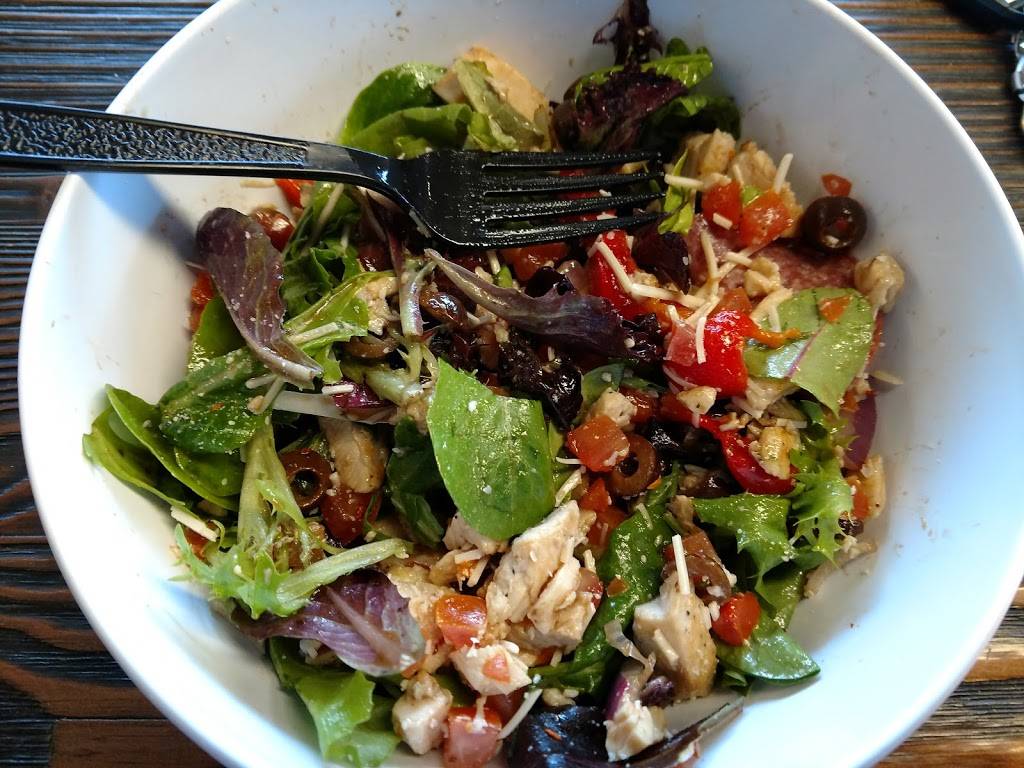 MOD Pizza | restaurant | 3643 N Western Ave, Chicago, IL 60618, USA | 8722043855 OR +1 872-204-3855