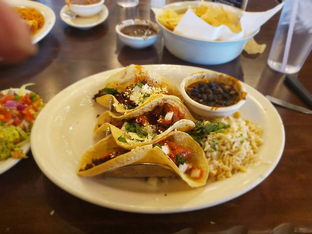 Uncle Julios Mexican From Scratch | restaurant | 245 S Moorland Rd, Brookfield, WI 53005, USA | 2623072730 OR +1 262-307-2730