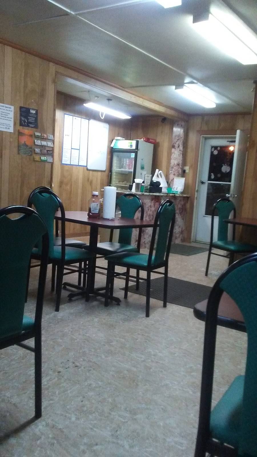 Flat Creek Grill | restaurant | South at Post Oak Dr., 3901 FM 315, Chandler, TX 75758, USA | 9038494950 OR +1 903-849-4950