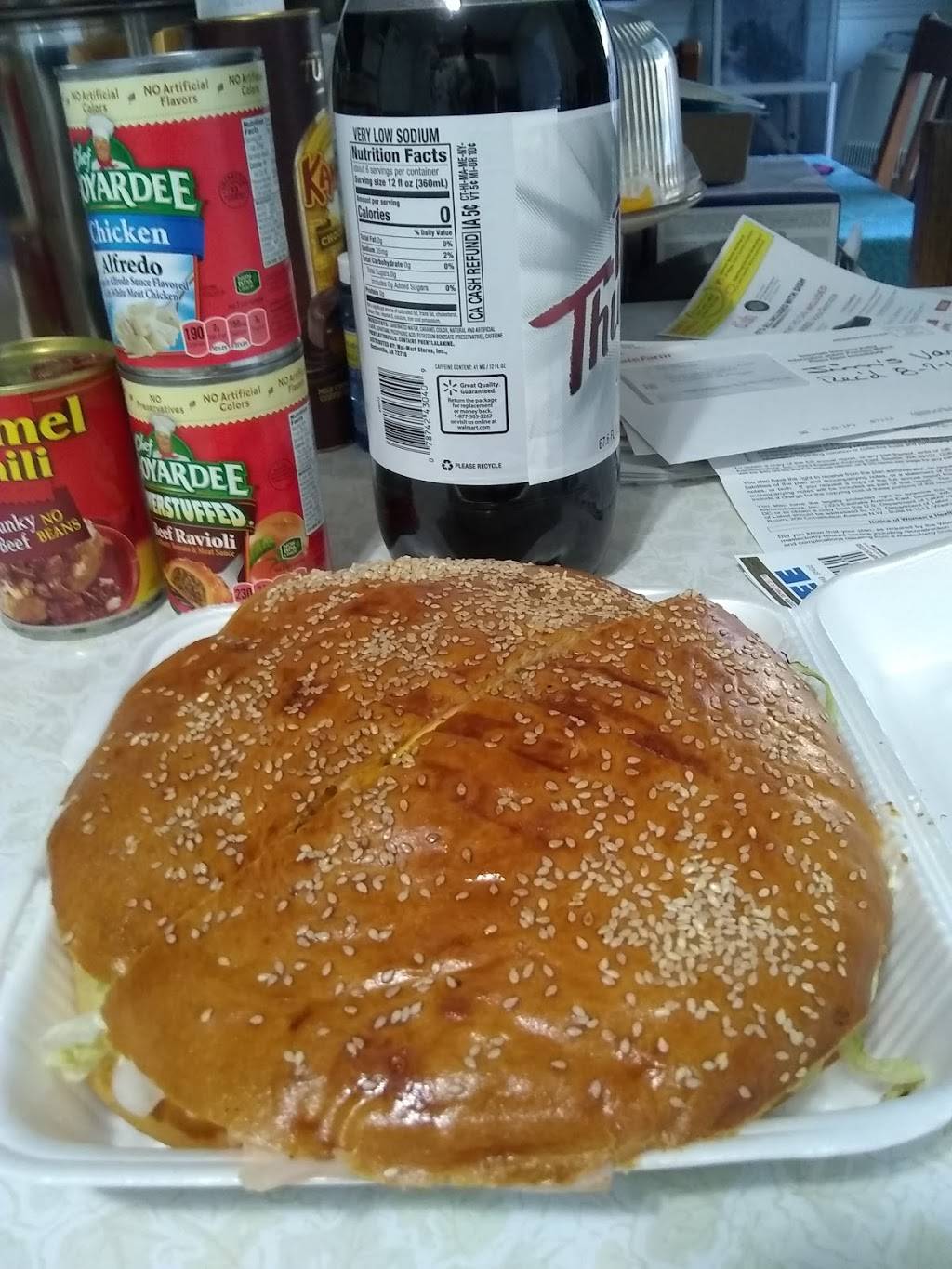 Caveman Burgers | restaurant | 6205 Central Ave NW #5, Albuquerque, NM 87105, USA | 5059996615 OR +1 505-999-6615