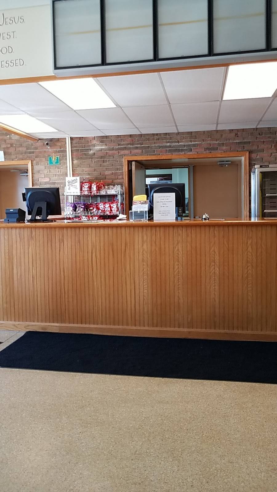 Sparkys & Freddies Pizzeria | restaurant | 644 Scioto St, Urbana, OH 43078, USA | 9374848000 OR +1 937-484-8000