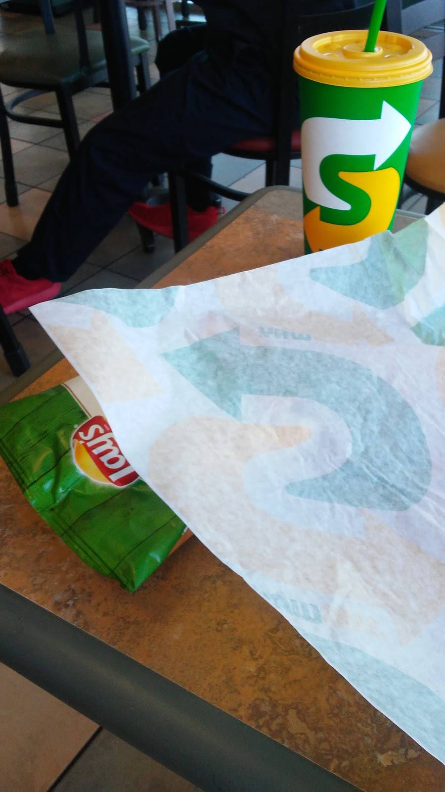 Subway | restaurant | 5047 W Olive Ave, Glendale, AZ 85302, USA | 6239150054 OR +1 623-915-0054
