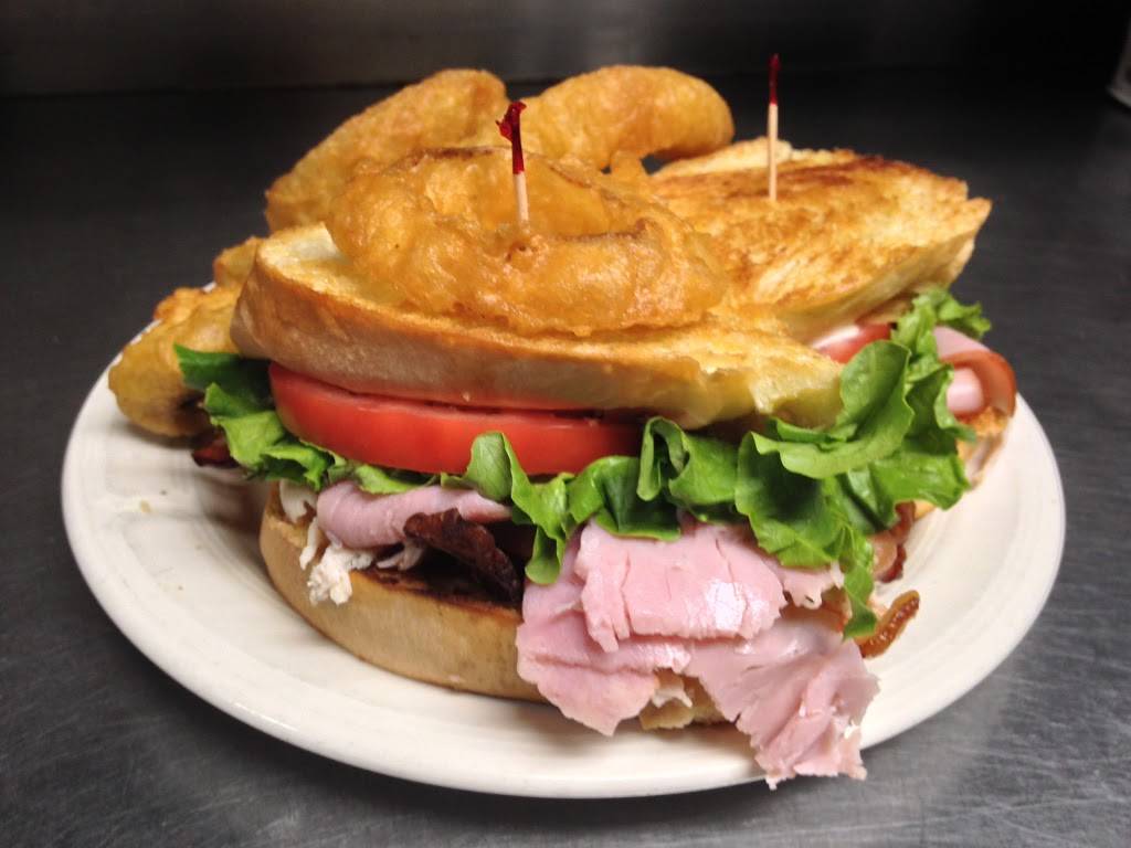 Great Lakes Grill | restaurant | 817 E State St, Cheboygan, MI 49721, USA | 2316278161 OR +1 231-627-8161