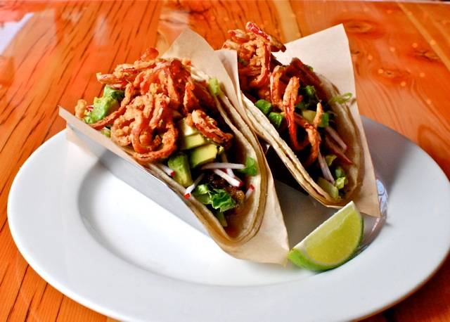 Simmzys | restaurant | 229 Manhattan Beach Blvd, Manhattan Beach, CA 90266, USA | 3105461201 OR +1 310-546-1201