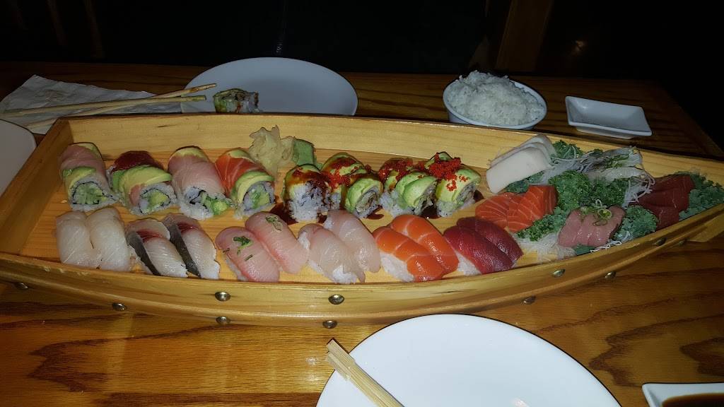 Fuji | restaurant | 113-27 Queens Blvd, Forest Hills, NY 11375, USA | 7182633636 OR +1 718-263-3636