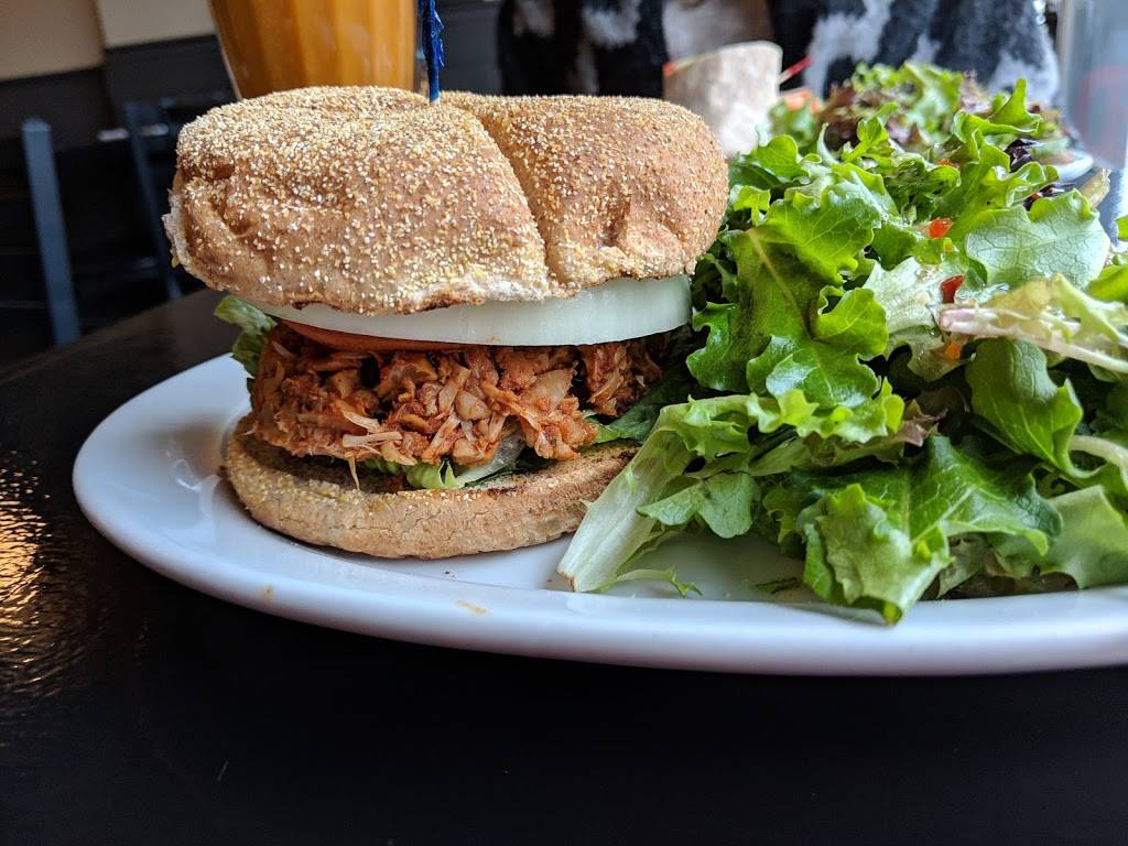 Green Earth Vegan Cuisine | restaurant | 804 Danforth Ave, Toronto, ON M4J 1L2, Canada | 4167789199 OR +1 416-778-9199