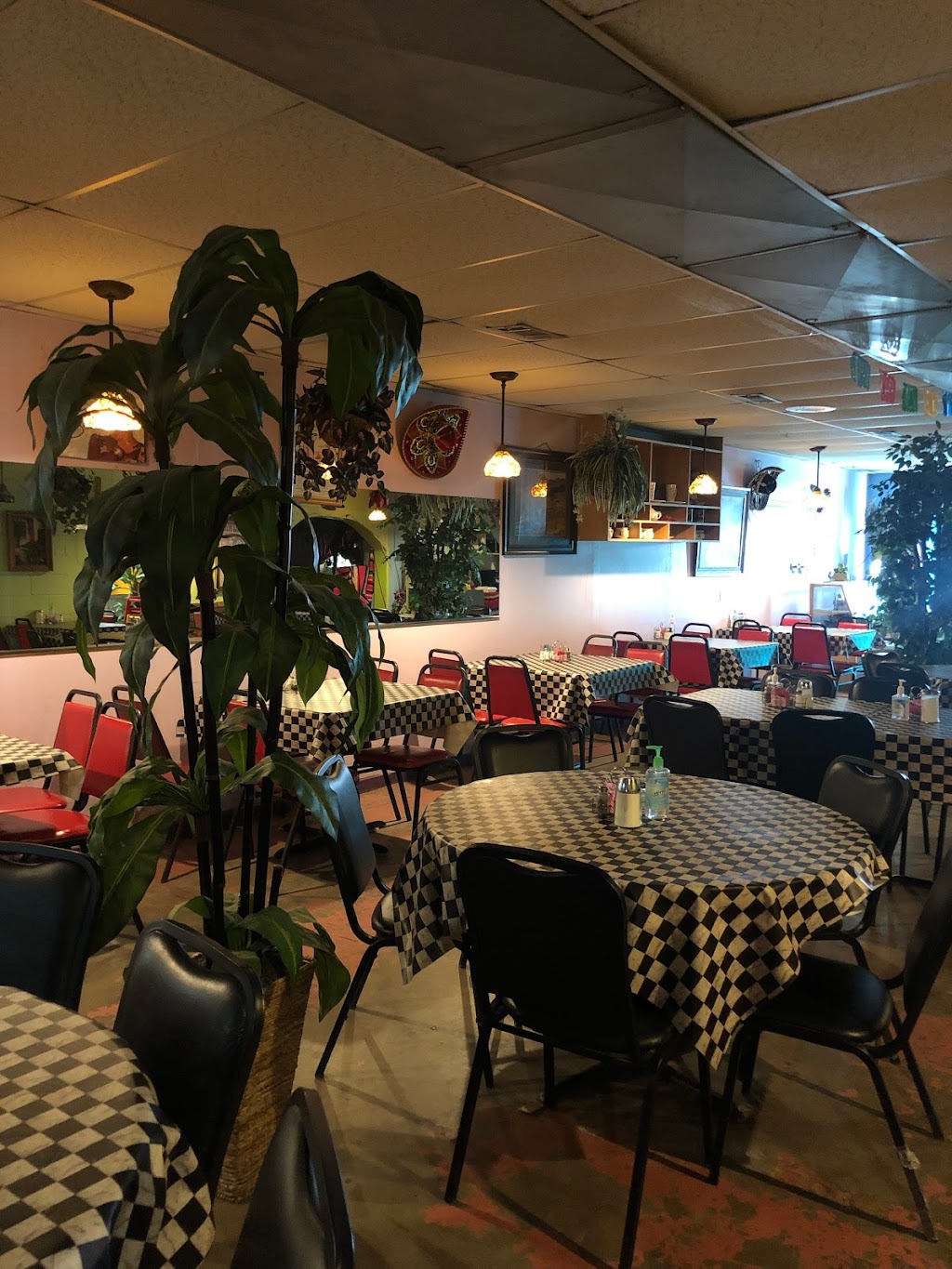 El Banquete | restaurant | 1802 Rankin Hwy, Midland, TX 79701, USA | 4326200123 OR +1 432-620-0123