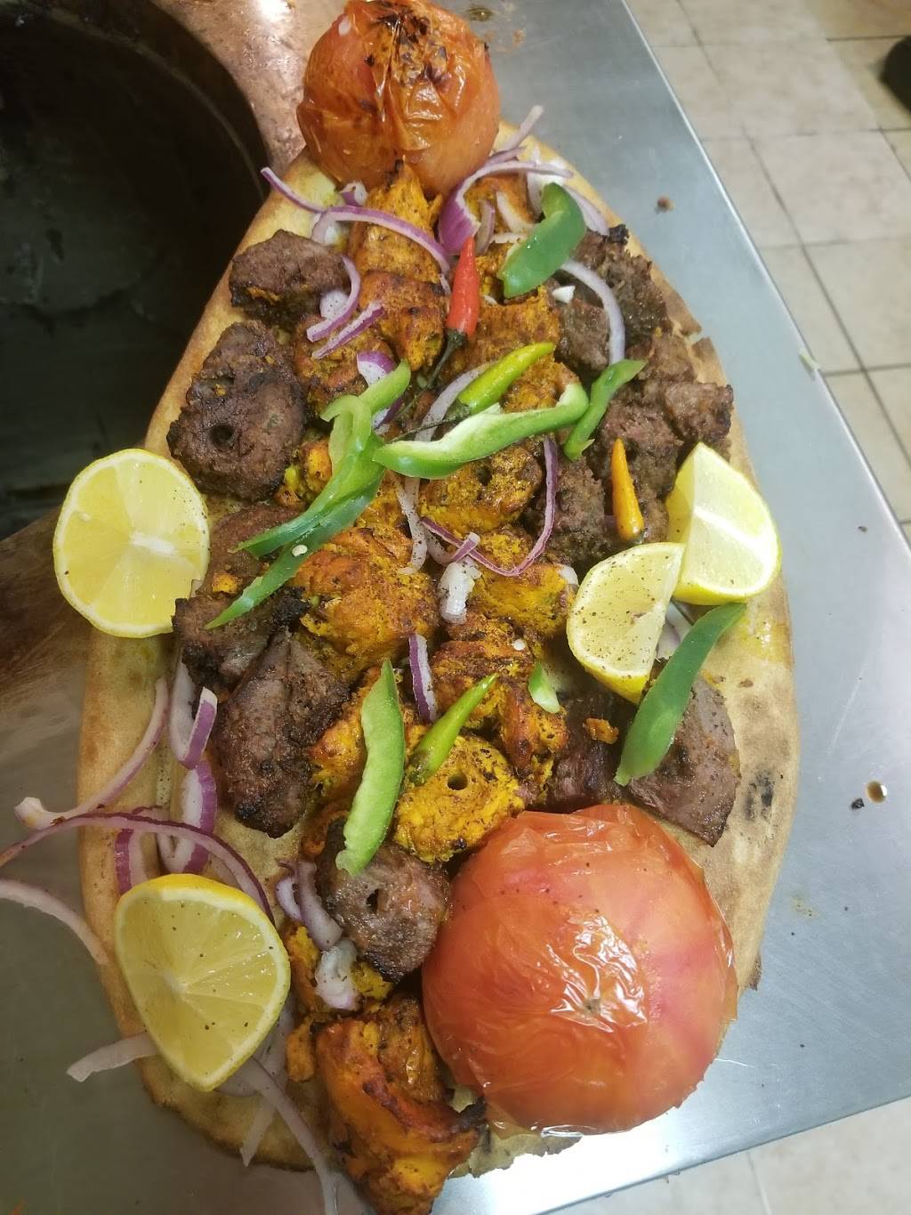 Gyro palace | restaurant | 1780 E Main St suit 300, Woodland, CA 95776, USA | 5306656777 OR +1 530-665-6777