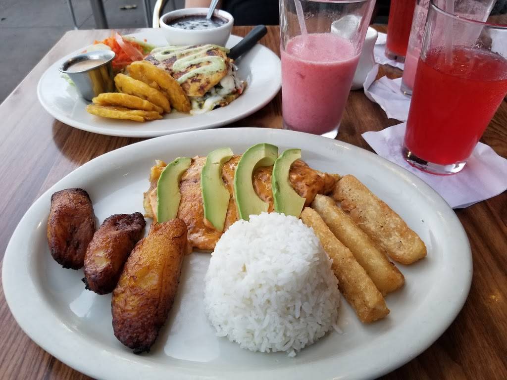 Casa Colombia | restaurant | 2409 E 7th St, Austin, TX 78702, USA | 5124959425 OR +1 512-495-9425