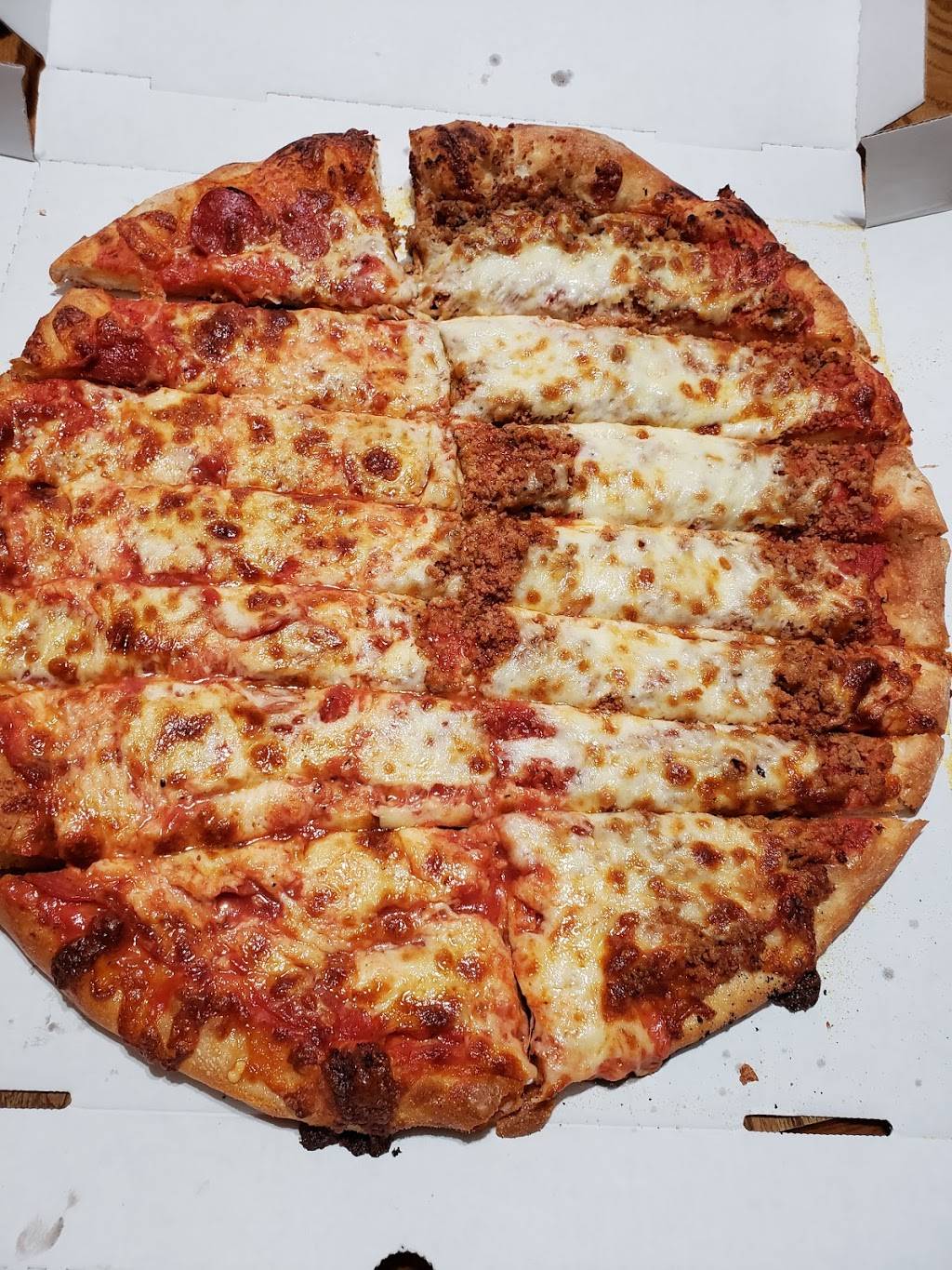 The Original Johns Pizzeria | restaurant | 247 Ridge Rd, Munster, IN 46321, USA | 2198368536 OR +1 219-836-8536