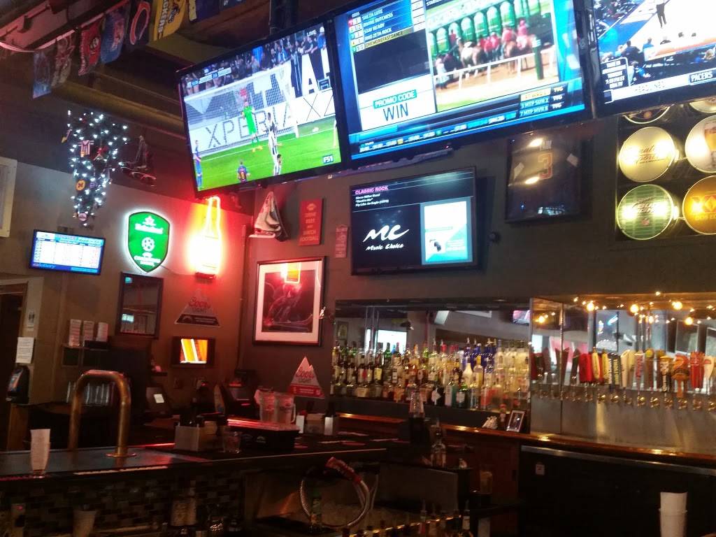 Signature Sports Bar & Restaurant | cafe | 30100 Town Center Dr, Laguna Niguel, CA 92677, USA | 9498918284 OR +1 949-891-8284