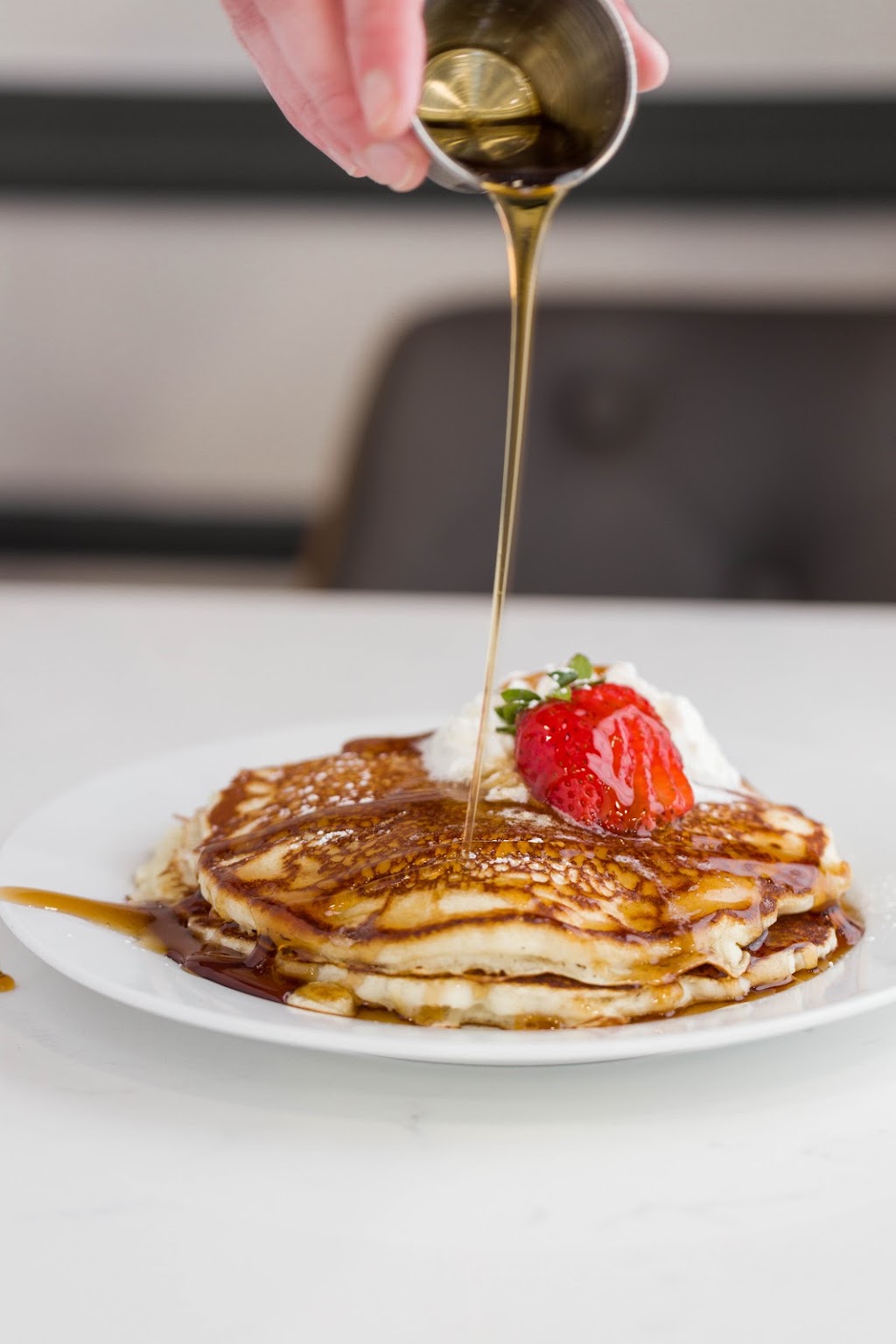 Salt and Tart | restaurant | 2200 Colorado Ave, Santa Monica, CA 90404, USA | 3234352500 OR +1 323-435-2500