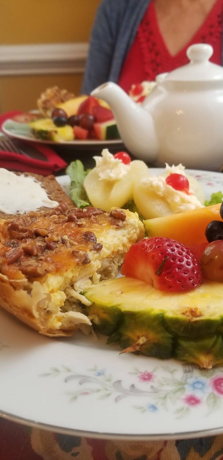 Lulus Tea Room | cafe | 3703 W Beaver Creek Dr, Powell, TN 37849, USA | 8659475858 OR +1 865-947-5858