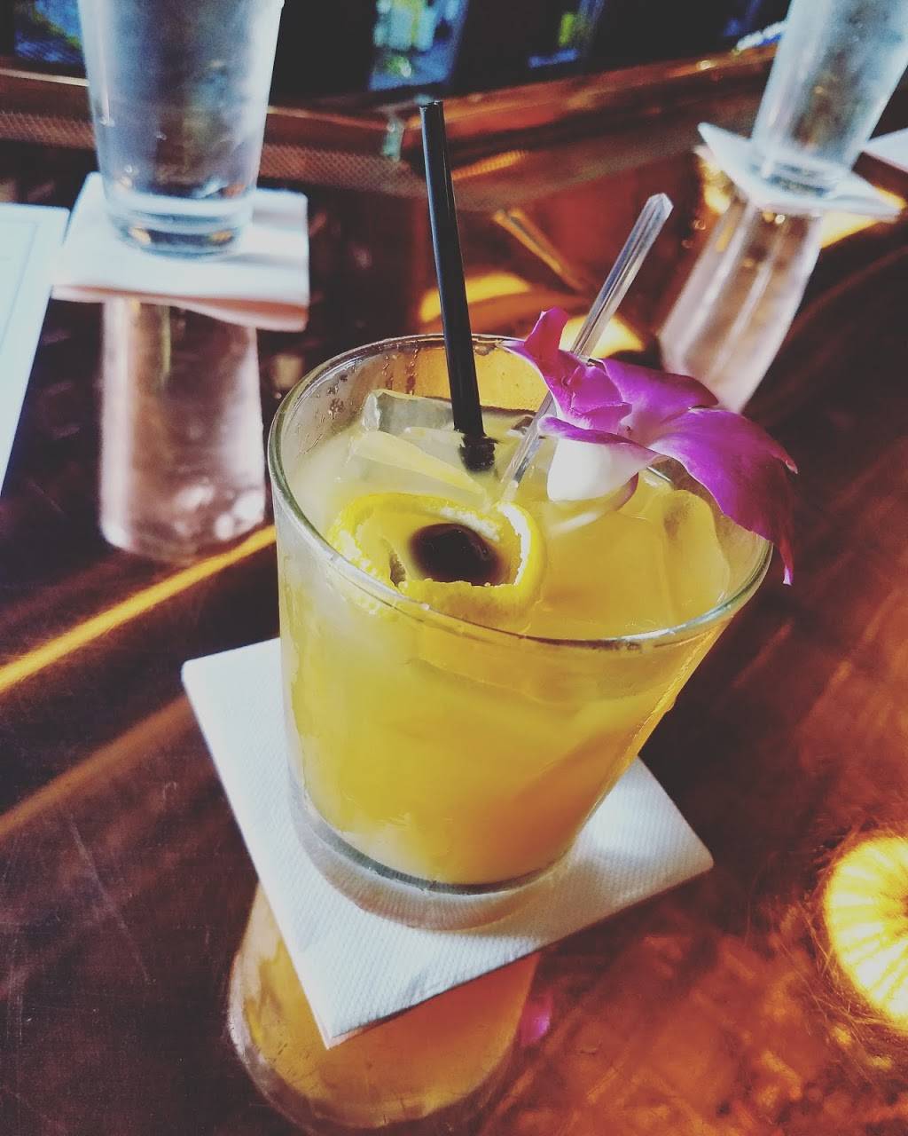 Lindeys | restaurant | 169 E Beck St, Columbus, OH 43206, USA | 6142284343 OR +1 614-228-4343