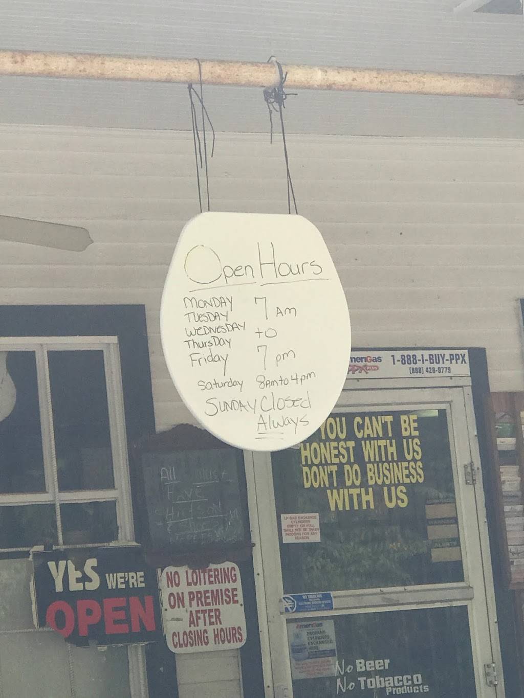 Hops Country Store | restaurant | 1546 Murphytown Rd, Davisville, WV 26142, USA | 3046791001 OR +1 304-679-1001