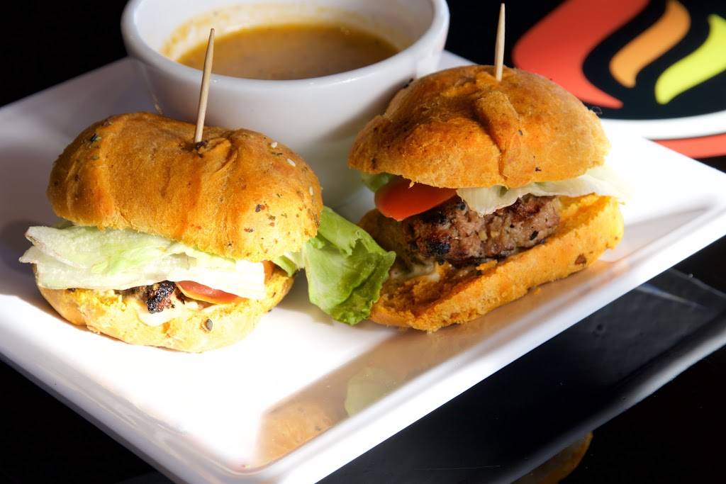 Flames | restaurant | 3131 Nacogdoches Rd #101, San Antonio, TX 78217, USA | 2102675885 OR +1 210-267-5885