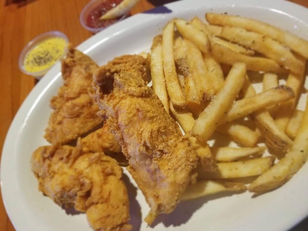 Chris Pizza and Pub | restaurant | 170 Surfrider Blvd, Longs, SC 29568, USA | 8433995665 OR +1 843-399-5665