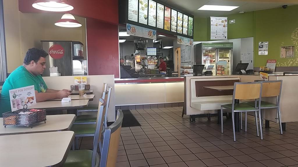 Del Taco | meal takeaway | 15330 Nordhoff St, North Hills, CA 91343, USA | 8188303528 OR +1 818-830-3528