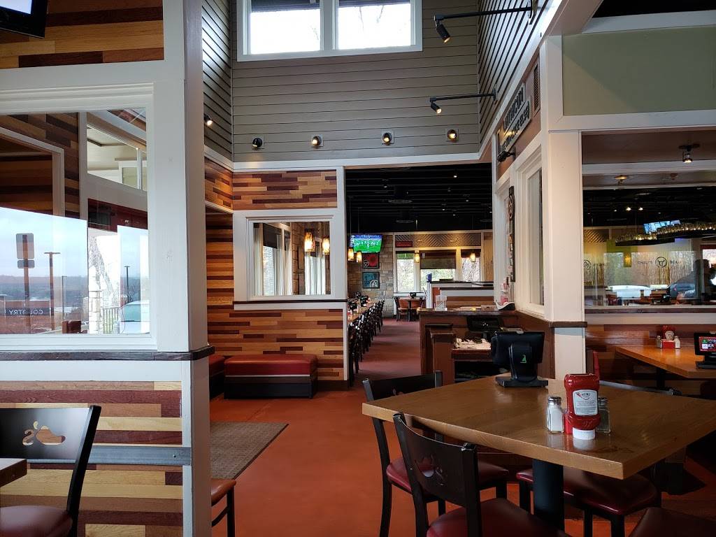 Chilis Grill & Bar | meal takeaway | 1715 W Nursery Rd, Linthicum Heights, MD 21090, USA | 4106948080 OR +1 410-694-8080