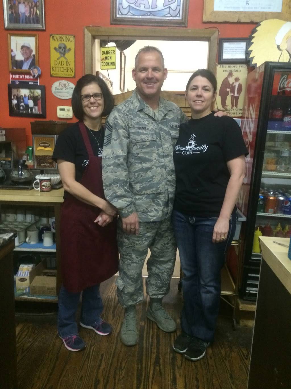 Brunin Family Cafe | cafe | 320 Main St, Andale, KS 67001, USA | 3164452699 OR +1 316-445-2699