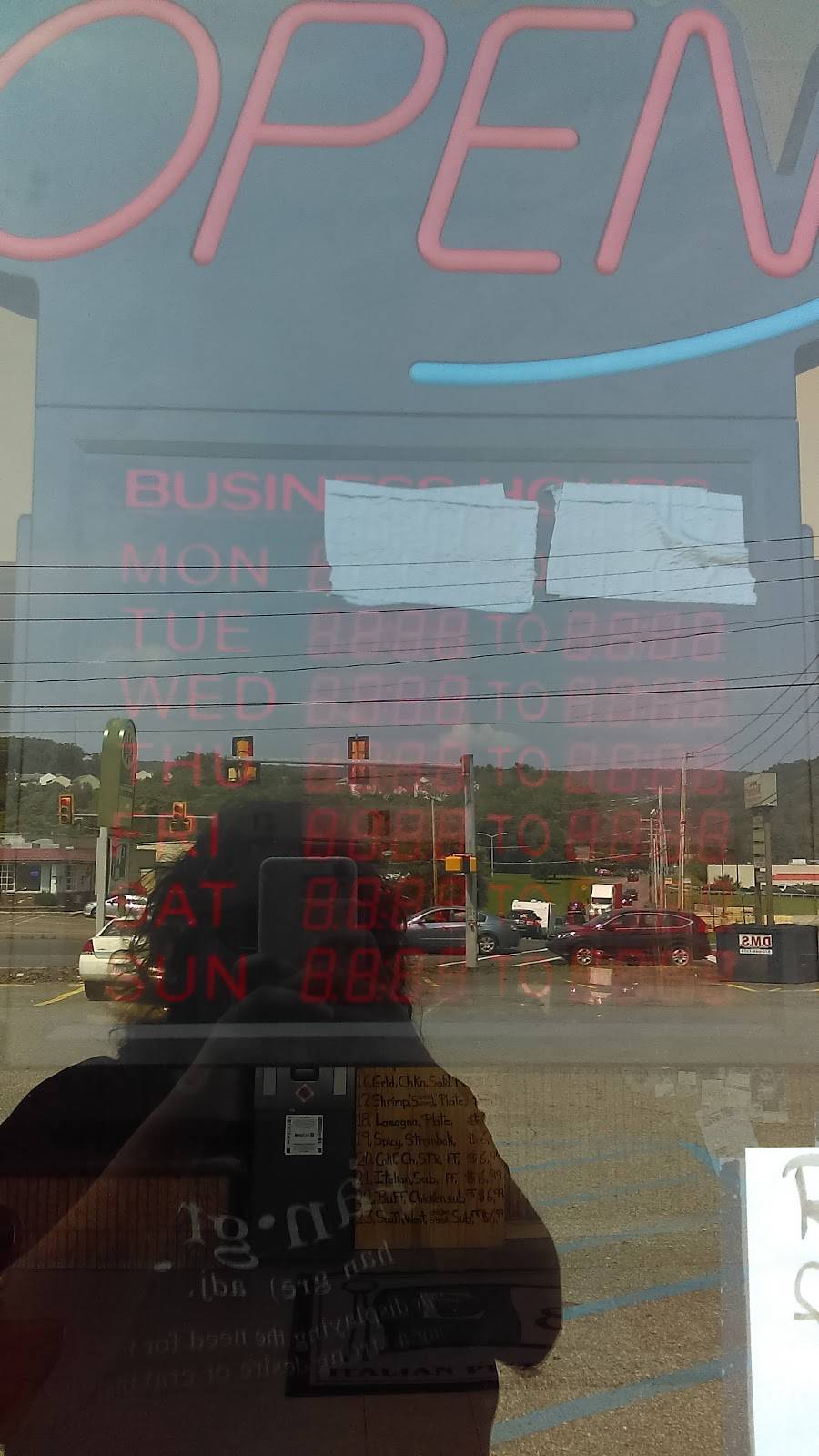 E & T Pizza & Restaurant | restaurant | 275 PA-61, Schuylkill Haven, PA 17972, USA | 5703852262 OR +1 570-385-2262