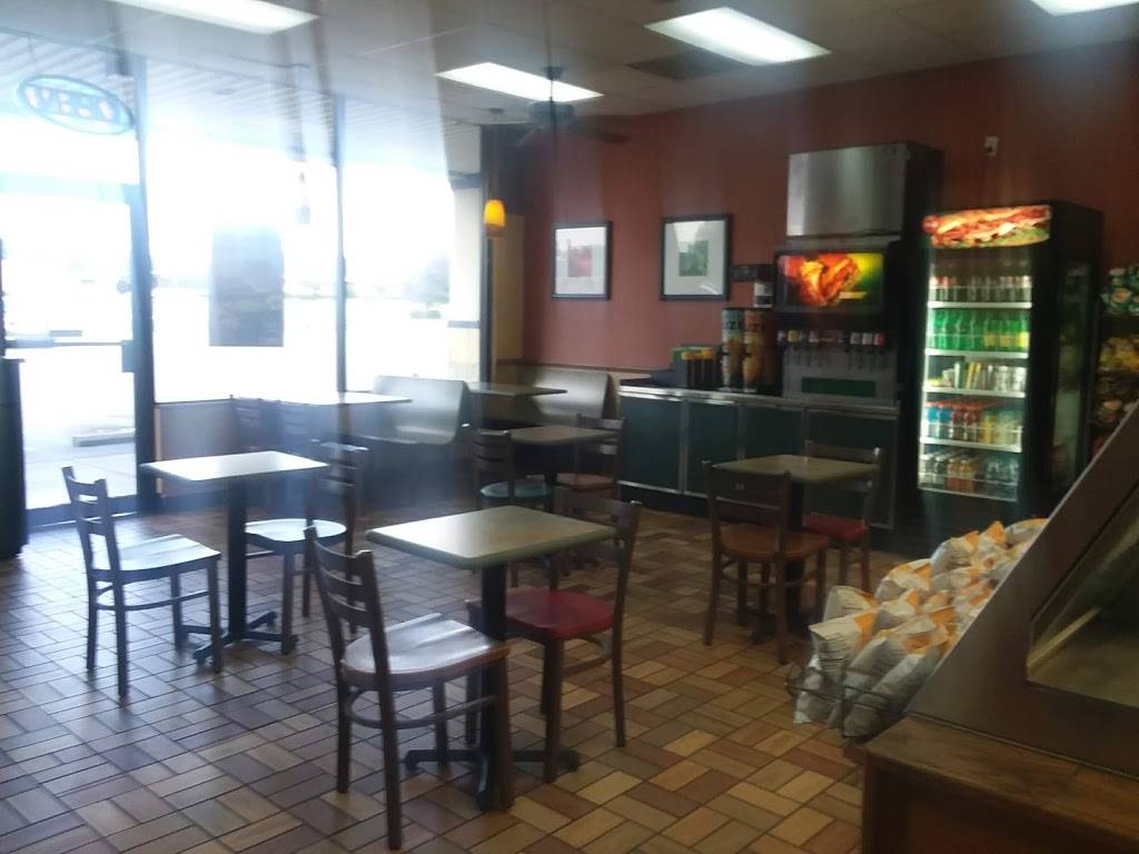 Subway | restaurant | 213 C Main Street, Rainsville, AL 35986, USA | 2566388000 OR +1 256-638-8000