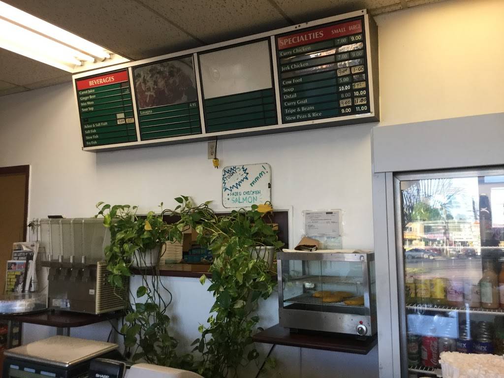 Caribbean Splash | restaurant | 2414 Eglinton Ave E, Scarborough, ON M1K 2P3, Canada | 4167522555 OR +1 416-752-2555