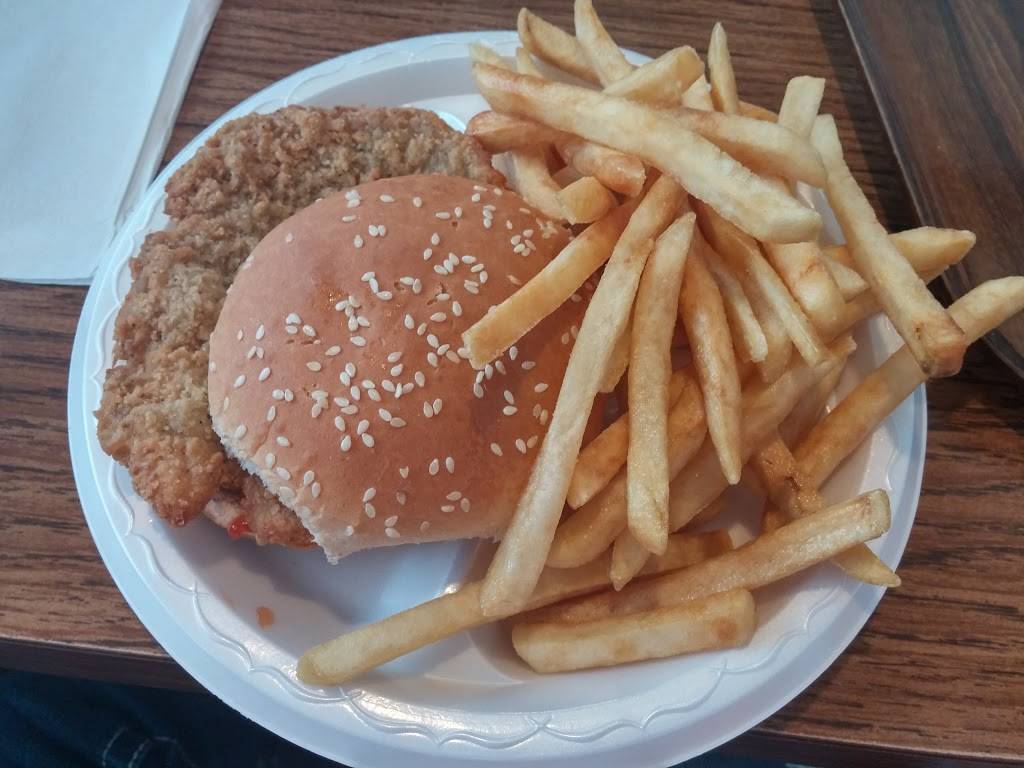 Petes Drive-In | restaurant | 1009 E Pearce Blvd, Wentzville, MO 63385, USA | 6363276992 OR +1 636-327-6992