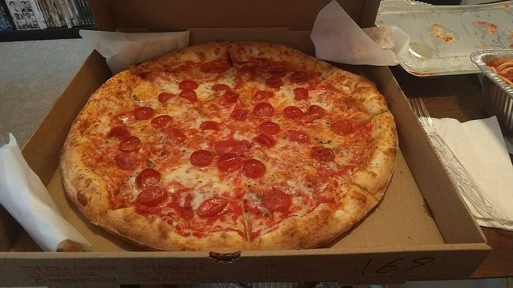 Marabella Old World Pizza | restaurant | 781 W Fire Tower Rd, Winterville, NC 28590, USA | 2522147426 OR +1 252-214-7426