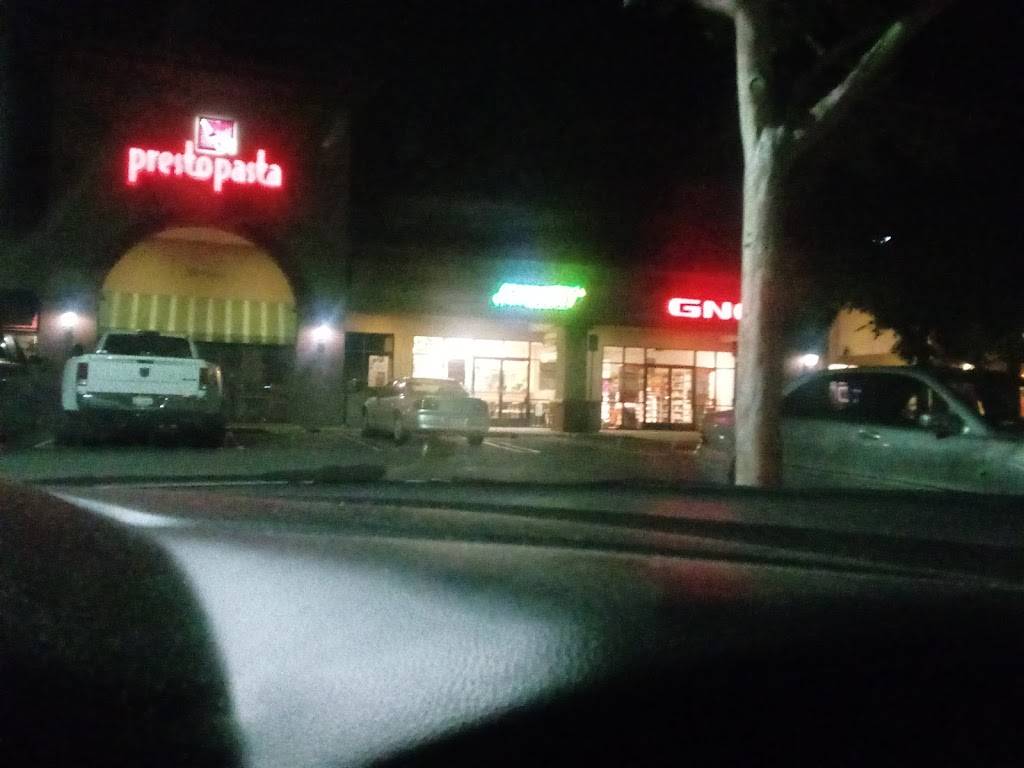 Subway | restaurant | The Village at, 1025 Broadbeck Dr Suite H, Newbury Park, CA 91320, USA | 8053759226 OR +1 805-375-9226