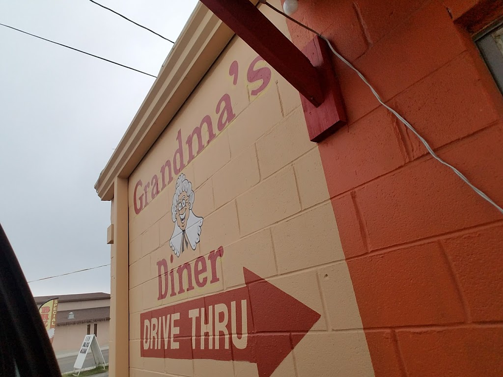 Grandmas Diner | restaurant | 200 S Illinois Ave, Mercedes, TX 78570, USA | 9565657731 OR +1 956-565-7731