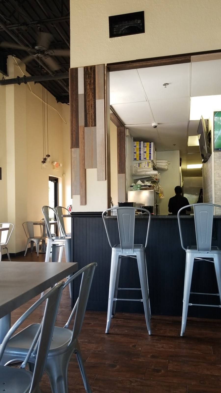 Guacamole Mexican Grill | restaurant | 2822 S Alafaya Trail Suite 195, Orlando, FL 32828, USA | 4078661350 OR +1 407-866-1350