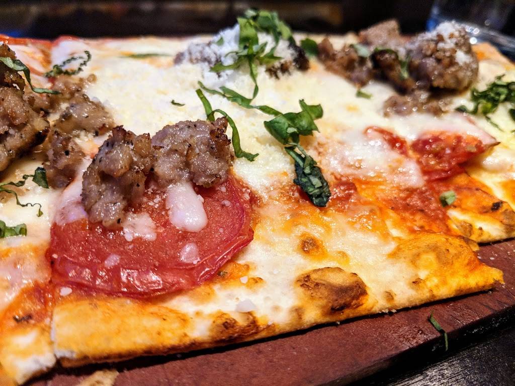 Maggianos Little Italy | restaurant | 10940 Rosemary Park Dr, Las Vegas, NV 89135, USA | 7022546025 OR +1 702-254-6025