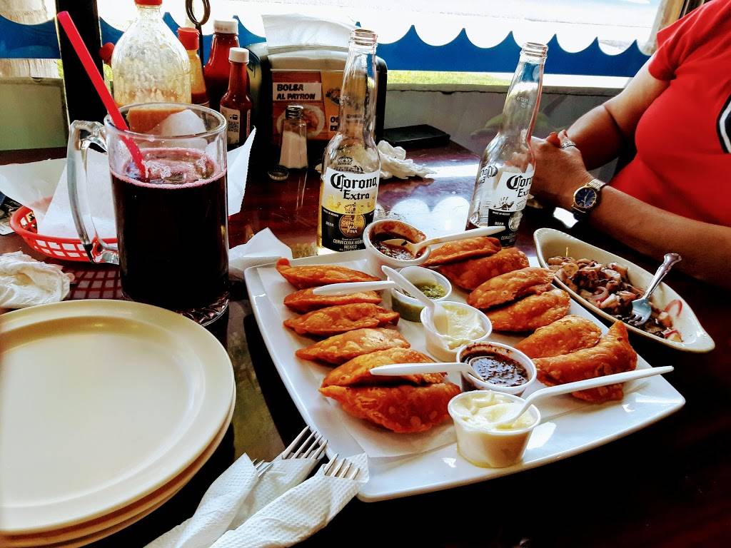 Mariscos Los Corales | restaurant | 2629 Westminster Ave, Santa Ana, CA 92706, USA | 7145546860 OR +1 714-554-6860