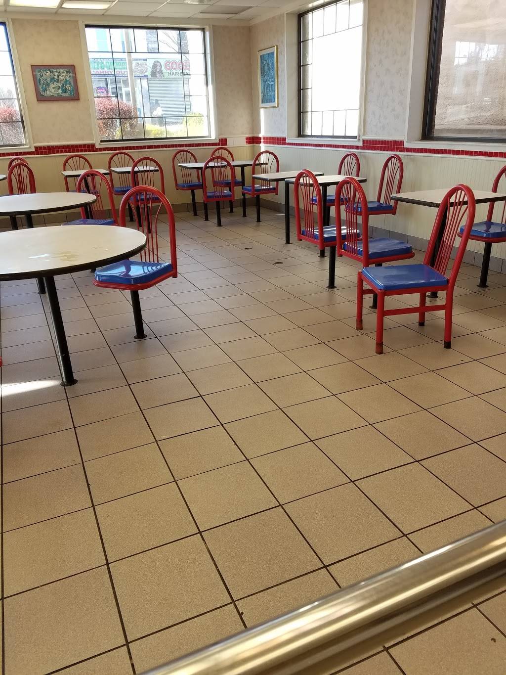 KFC | restaurant | 2853 Greenmount Ave, Baltimore, MD 21218, USA | 4104678515 OR +1 410-467-8515